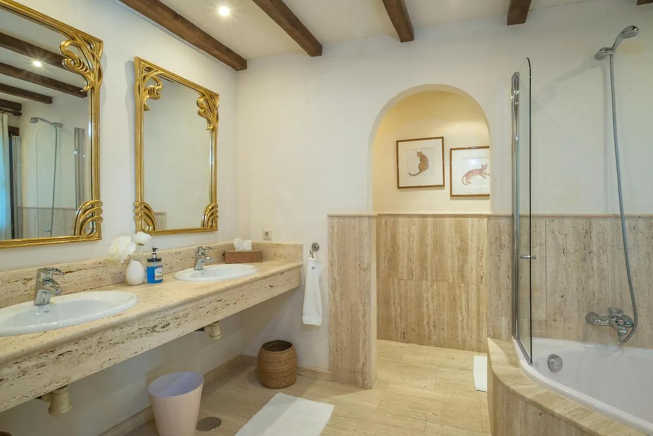 Villa Sildavia Estepona Spain